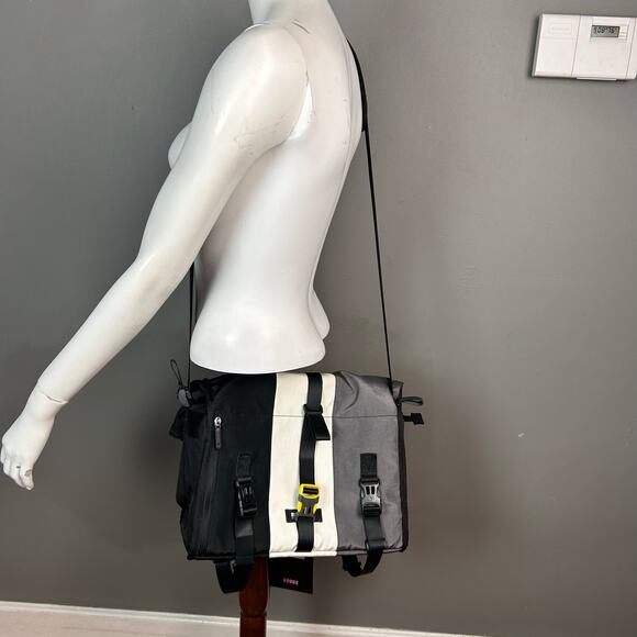 Rhinowalk messenger bag cycling striped convertible NWT waterproof travel - Picture 8 of 10